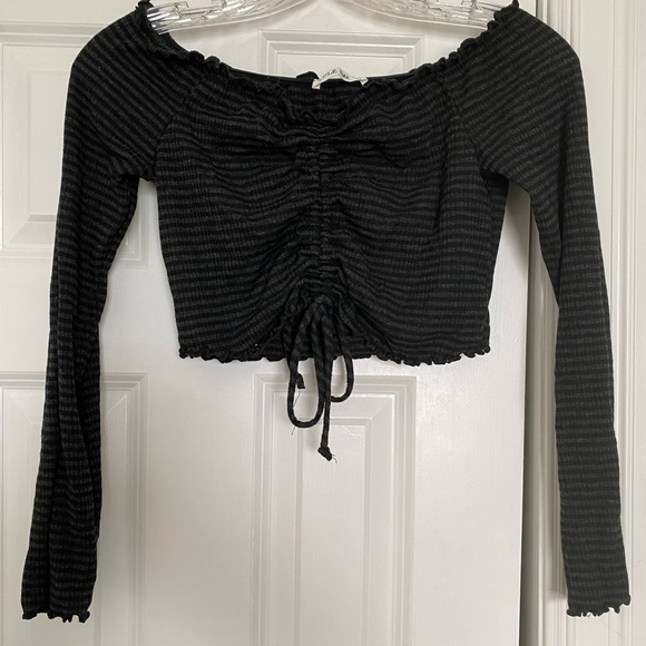 Off the Shoulder Crop Top - Picture 1 of 1